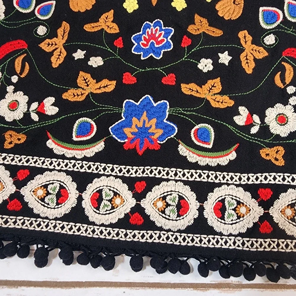 Umgee embroidered bird and flower boho mini skirt fully lined woman's size large - Picture 9 of 13